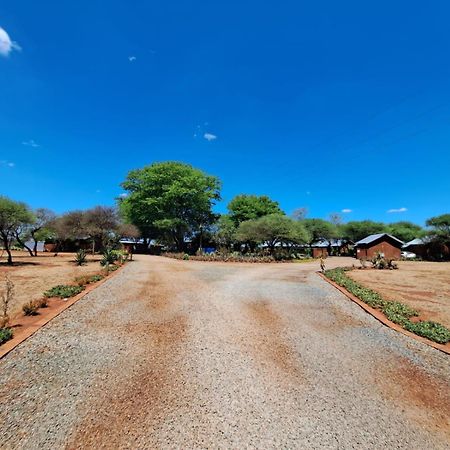 Ndlovu Guesthouse Northam Exterior photo