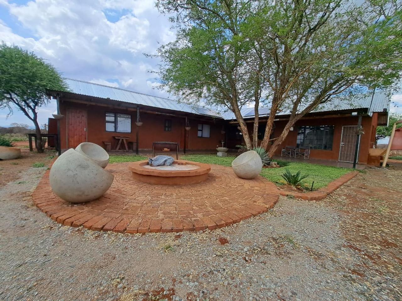 Ndlovu Guesthouse Northam Exterior photo